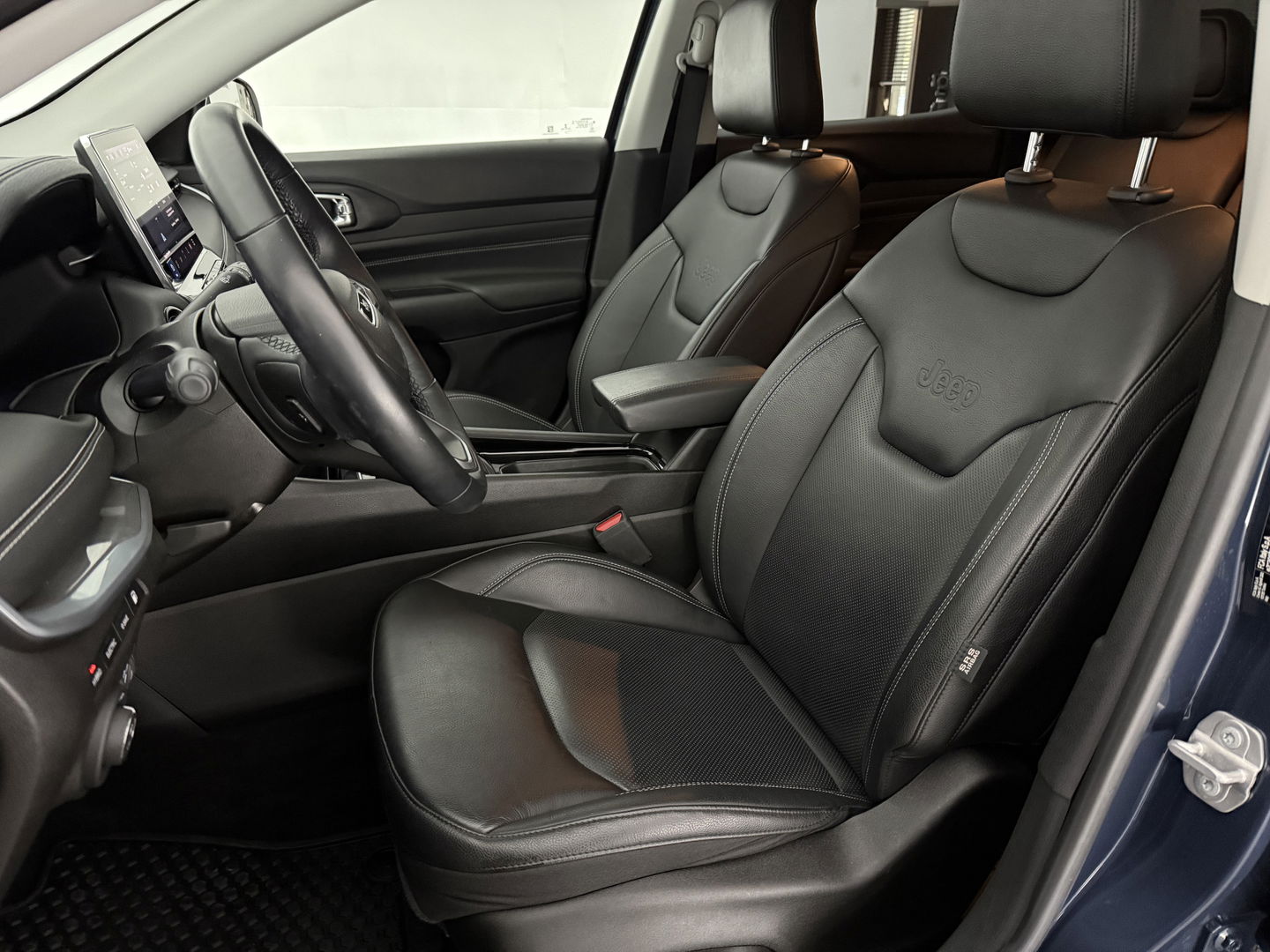 Jeep Compass 4xe 240PK Plug-in Hybrid Electric S | SOH 95% | Virtual | Camera | Verwarmd stuur/stoel | Carplay | Leder | Keyless