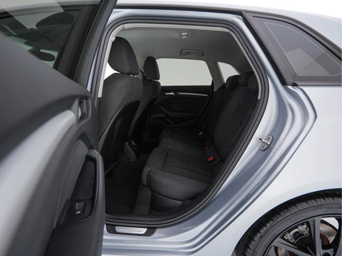 Audi A3 Sportback 1.2 TFSI Ambition Pro Line plus Aut. *NAVI-FULLMAP | XENON | SPORT-SEATS | ECC | CRUISE | 18''ALU*