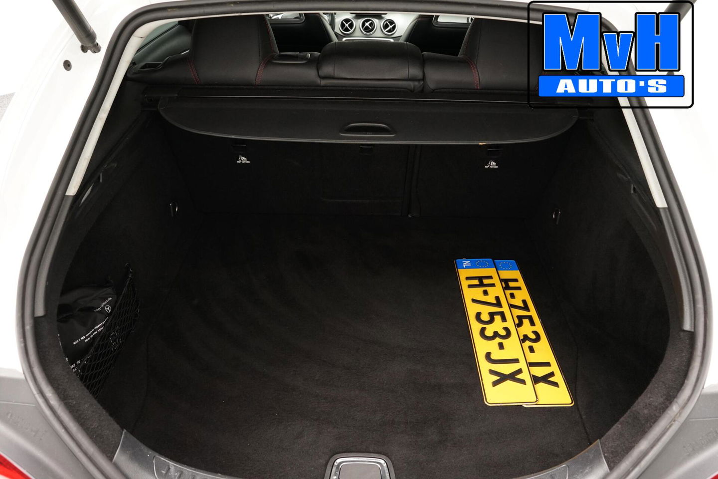 Mercedes-Benz CLA Shooting Brake 180 AMG|PANO|LED|TREKHAAK