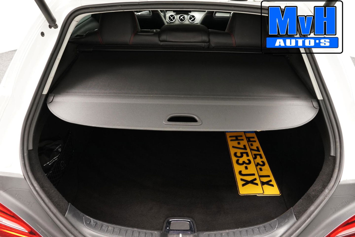 Mercedes-Benz CLA Shooting Brake 180 AMG|PANO|LED|TREKHAAK