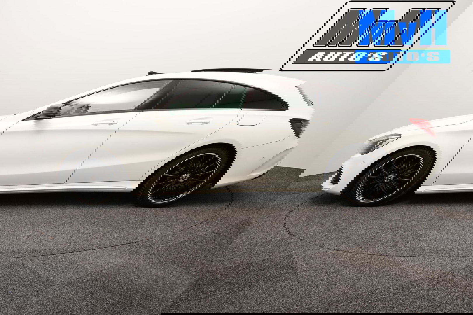 Mercedes-Benz CLA Shooting Brake 180 AMG|PANO|LED|TREKHAAK