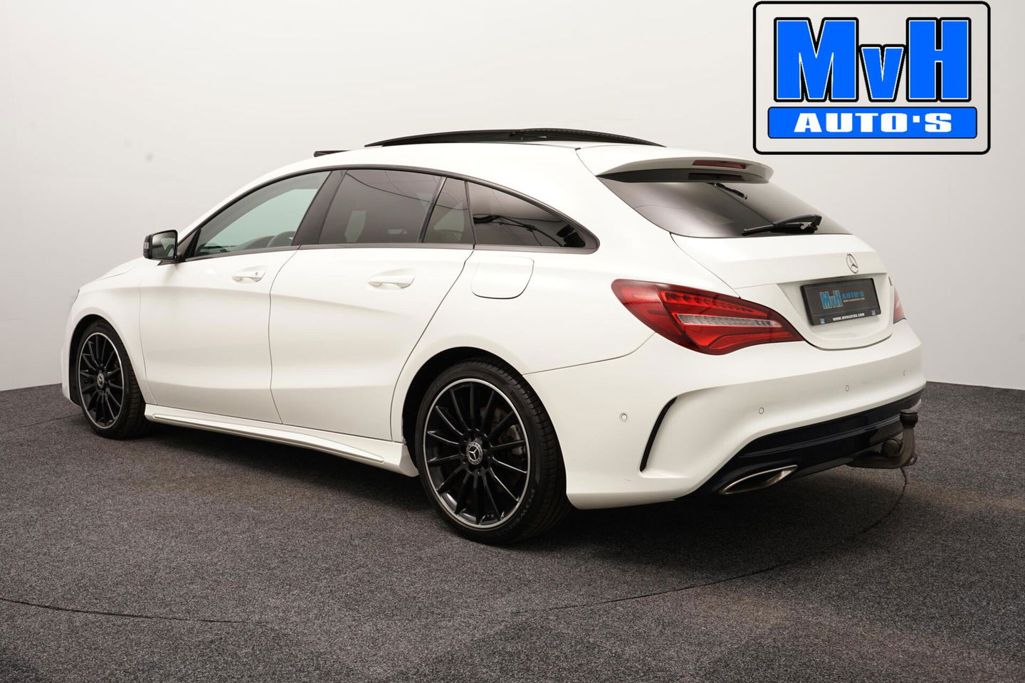 Mercedes-Benz CLA Shooting Brake 180 AMG|PANO|LED|TREKHAAK
