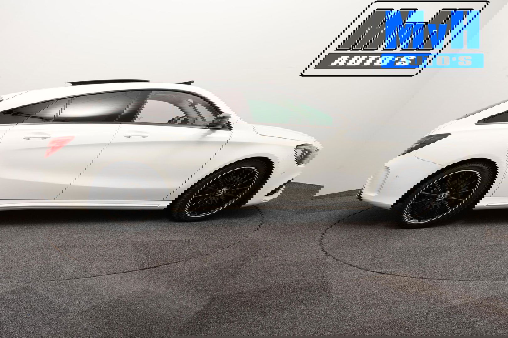 Mercedes-Benz CLA Shooting Brake 180 AMG|PANO|LED|TREKHAAK