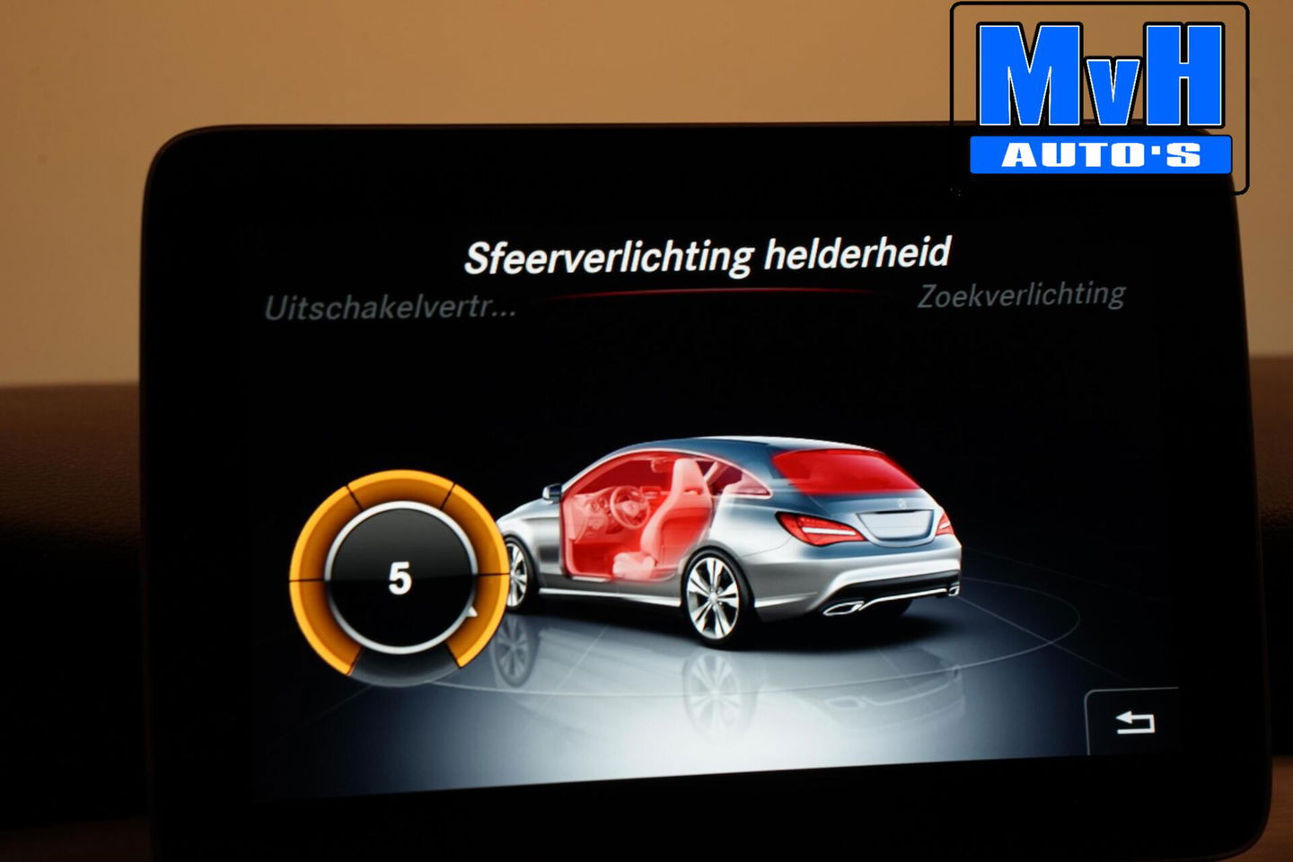 Mercedes-Benz CLA Shooting Brake 180 AMG|PANO|LED|TREKHAAK