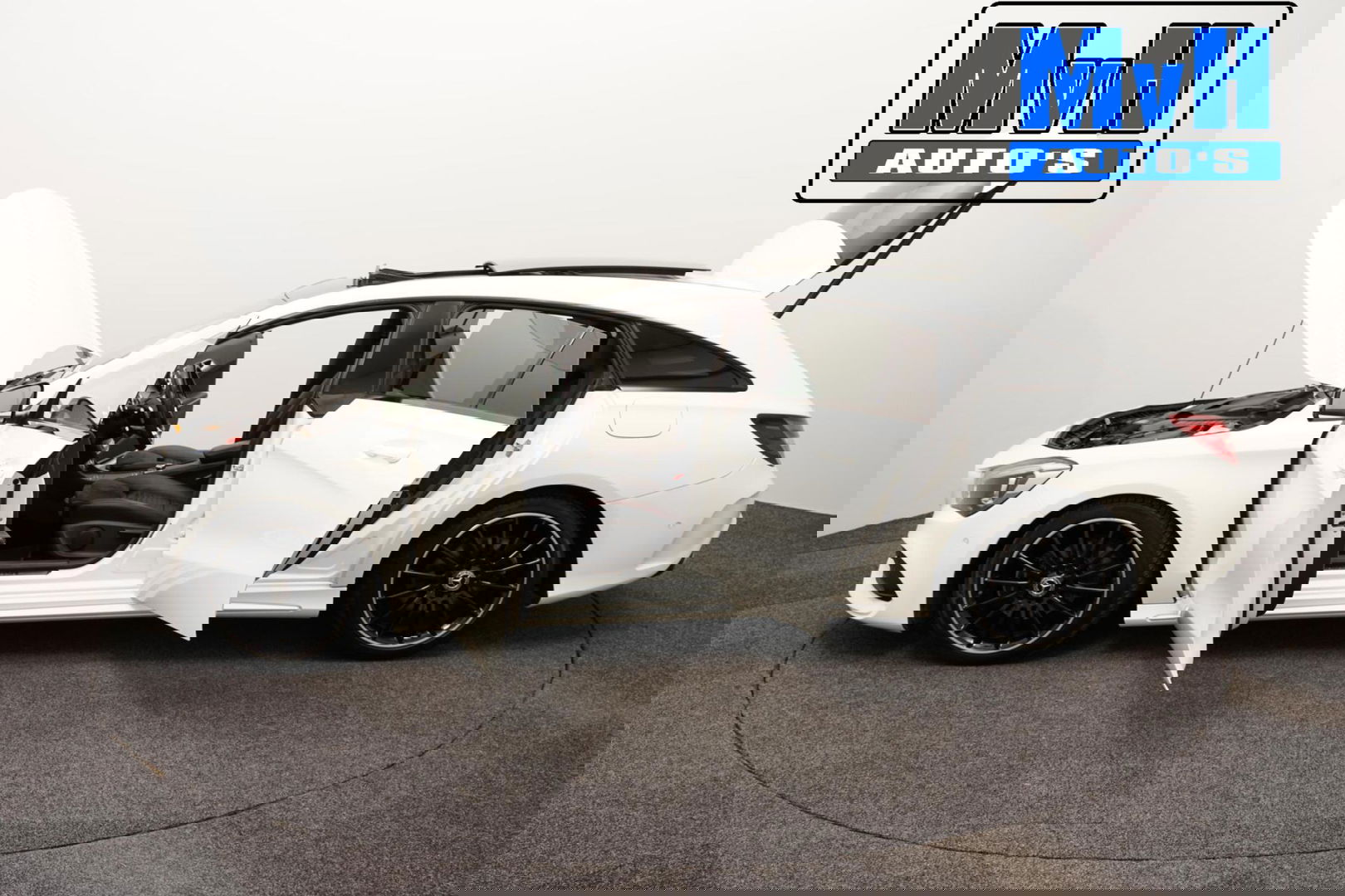 Mercedes-Benz CLA Shooting Brake 180 AMG|PANO|LED|TREKHAAK