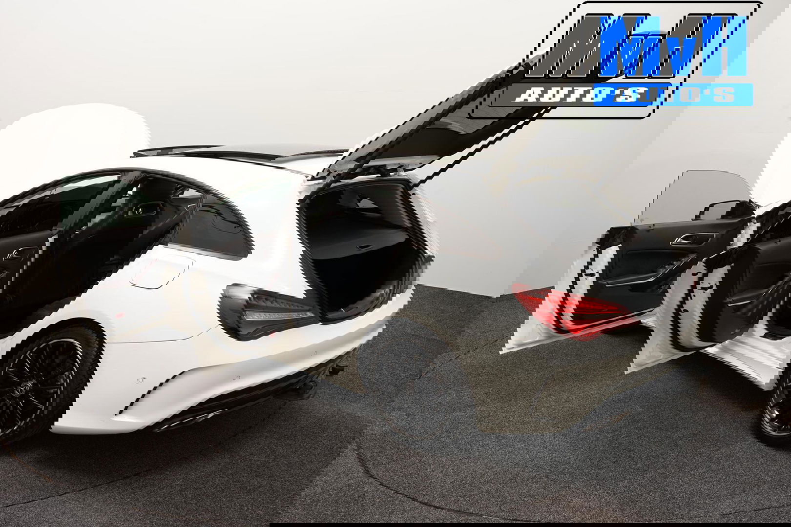 Mercedes-Benz CLA Shooting Brake 180 AMG|PANO|LED|TREKHAAK