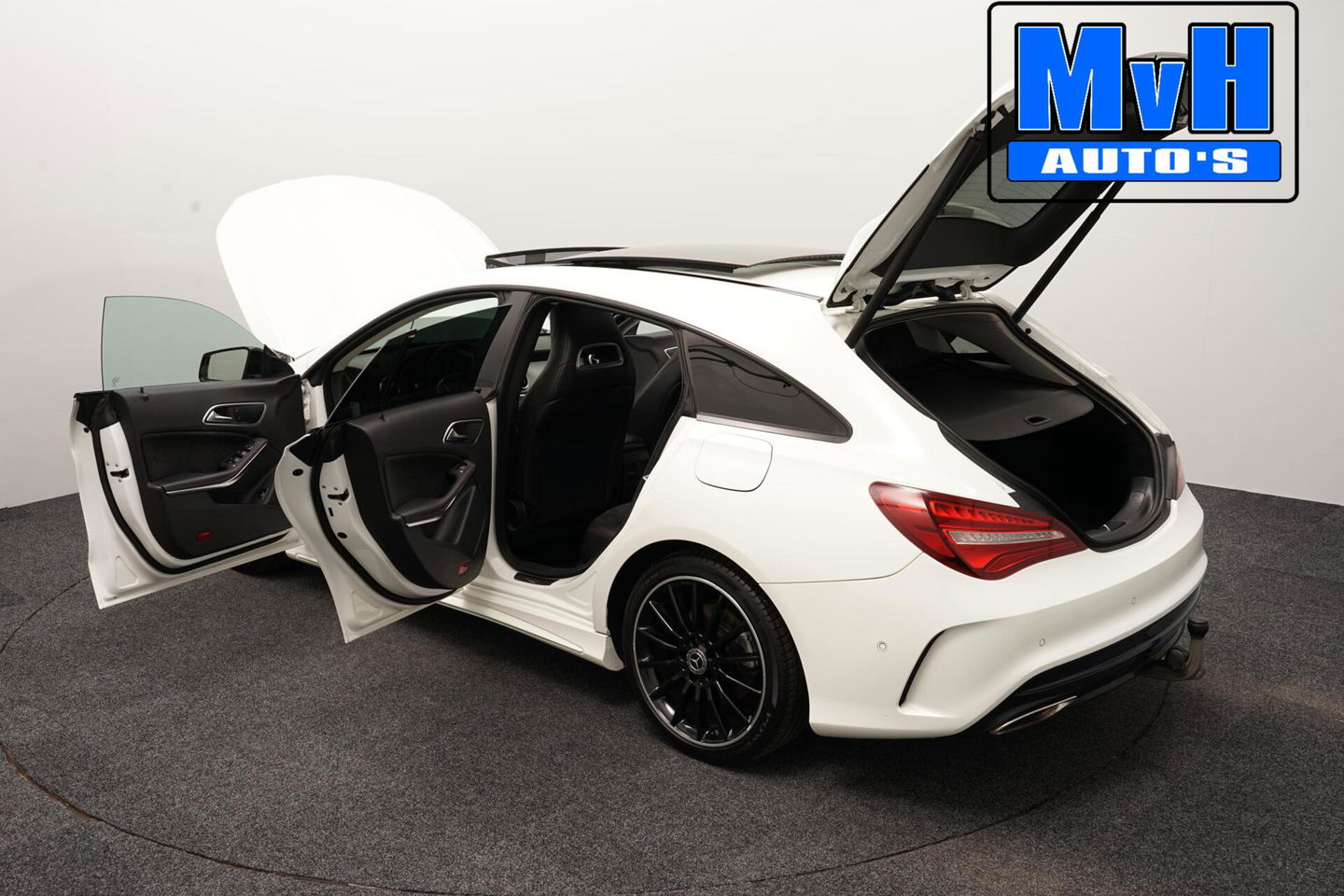 Mercedes-Benz CLA Shooting Brake 180 AMG|PANO|LED|TREKHAAK