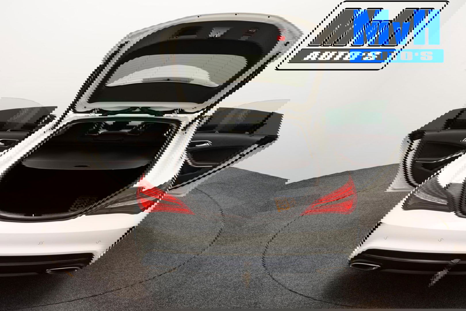 Mercedes-Benz CLA Shooting Brake 180 AMG|PANO|LED|TREKHAAK