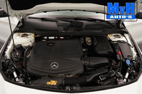 Mercedes-Benz CLA Shooting Brake 180 AMG|PANO|LED|TREKHAAK