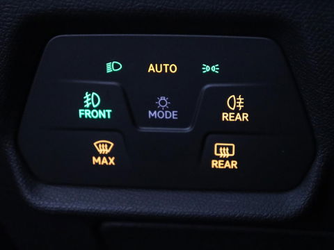 CUPRA Formentor 1.4 eHybrid VZ | 245pk | Stoelverwarming | Camera | Adaptive cruise | Sfeerverlichting | Navigatie | Keyless | 19'' | Stuurverwarming | Full LED | Sportstoelen | PHEV | Plug In