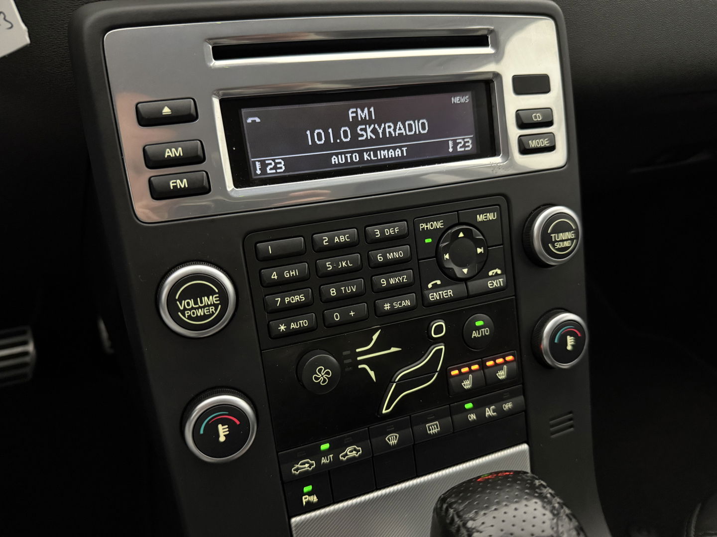 Volvo V70 2.0T R-Desgin 200PK | Cruise | Clima | Trekh. | Stoelverw. | Navi | Parkeersens. | NAP