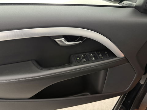 Volvo V70 2.0T R-Desgin 200PK | Cruise | Clima | Trekh. | Stoelverw. | Navi | Parkeersens. | NAP