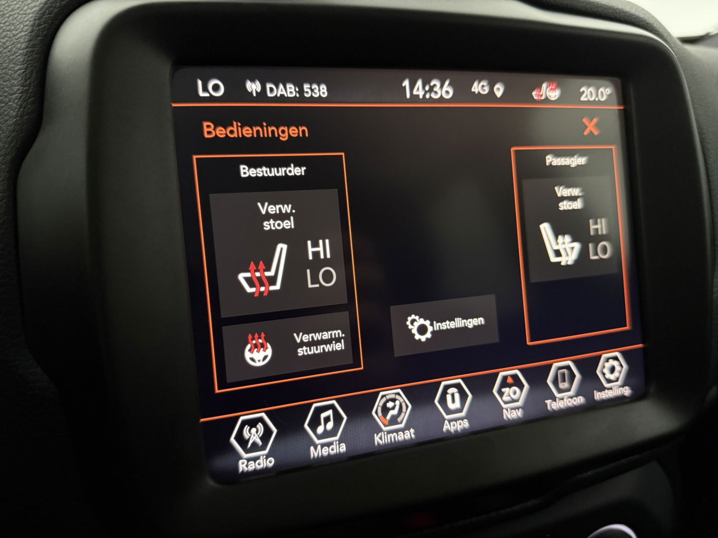 Jeep Renegade 4xe 240PK Plug-in Hybrid Electric S | SOH: 97% | Camera | Stoel/stuurverw. | Navi | Adaptive Cruise | Dodehoek | Keyless