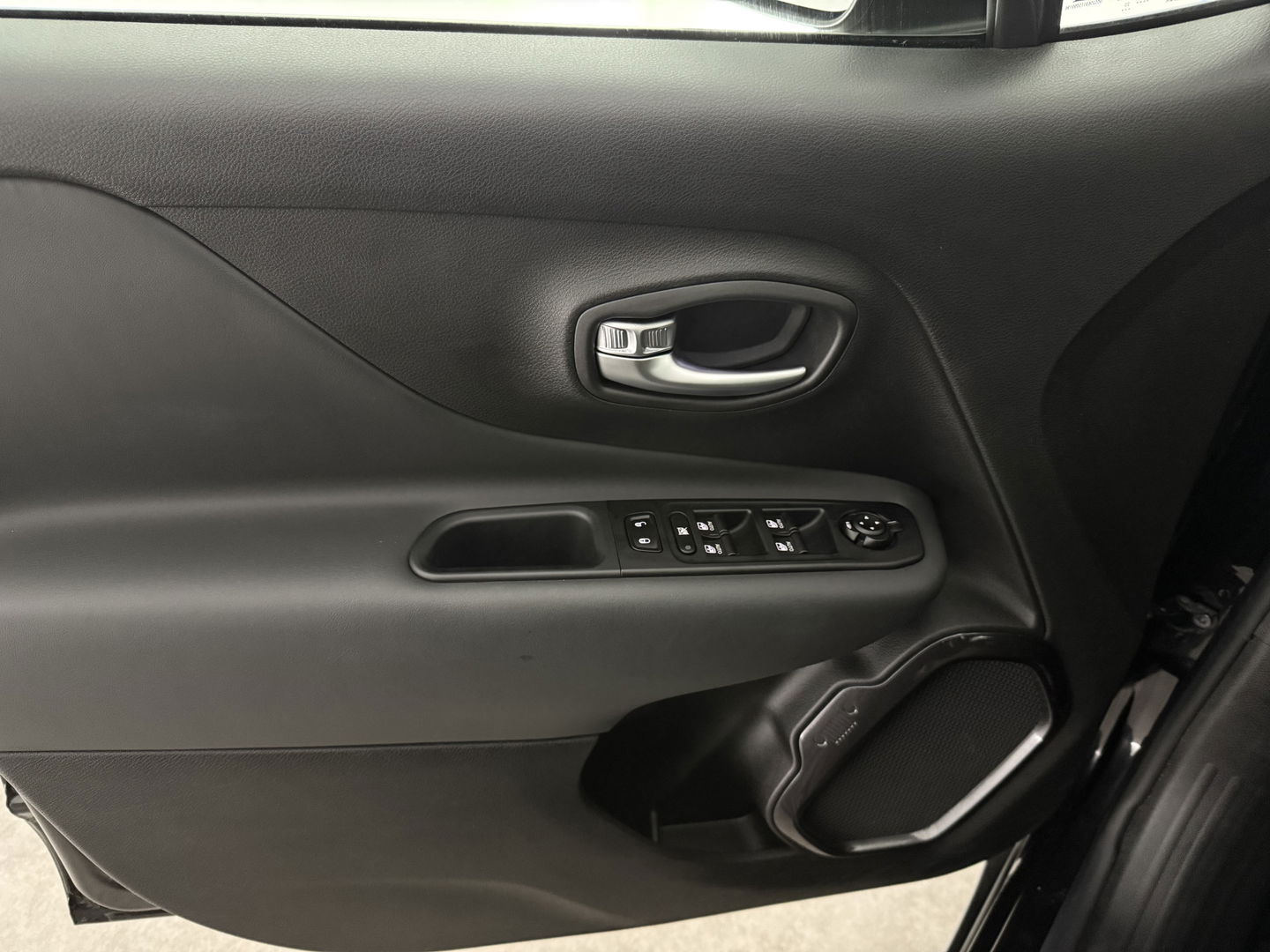 Jeep Renegade 4xe 240PK Plug-in Hybrid Electric S | SOH: 97% | Camera | Stoel/stuurverw. | Navi | Adaptive Cruise | Dodehoek | Keyless