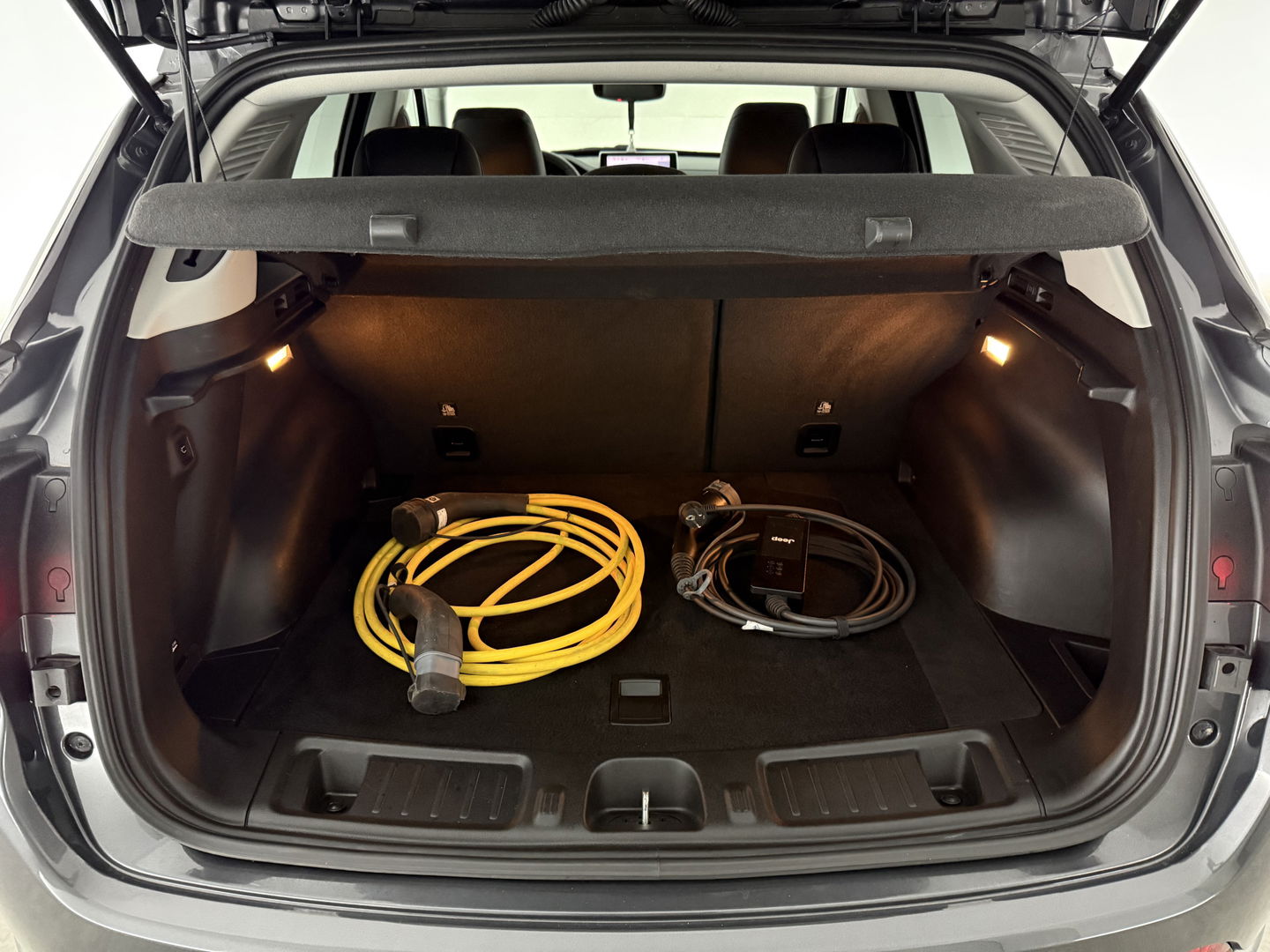 Jeep Compass 4xe 190 Plug-in Hybrid Electric Limited | SOH: 85% | Virtual | LED | Carplay | Camera | Adaptive Cruise | Parkeersens.