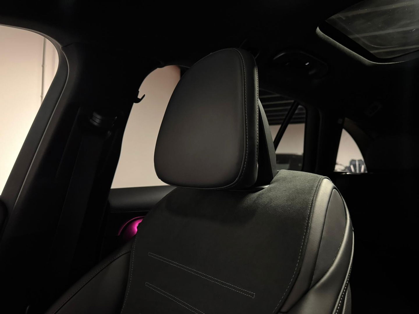 Mercedes-Benz C-Klasse 220 d 4MATIC AMG Mild Hybride PANO KEYLESS