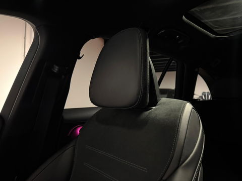 Mercedes-Benz C-Klasse 220 d 4MATIC AMG Mild Hybride PANO KEYLESS