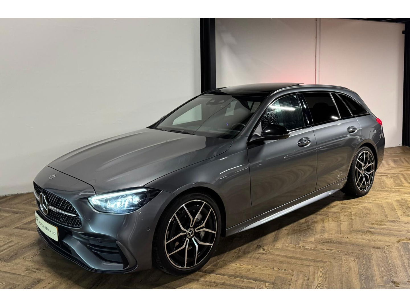 Mercedes-Benz C-Klasse 220 d 4MATIC AMG Mild Hybride PANO KEYLESS