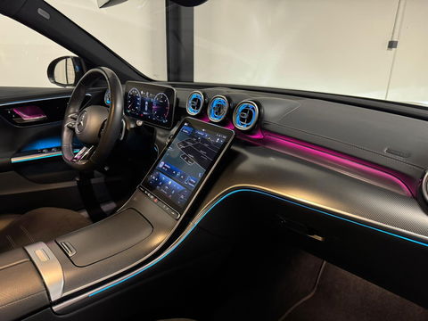 Mercedes-Benz C-Klasse 220 d 4MATIC AMG Mild Hybride PANO KEYLESS