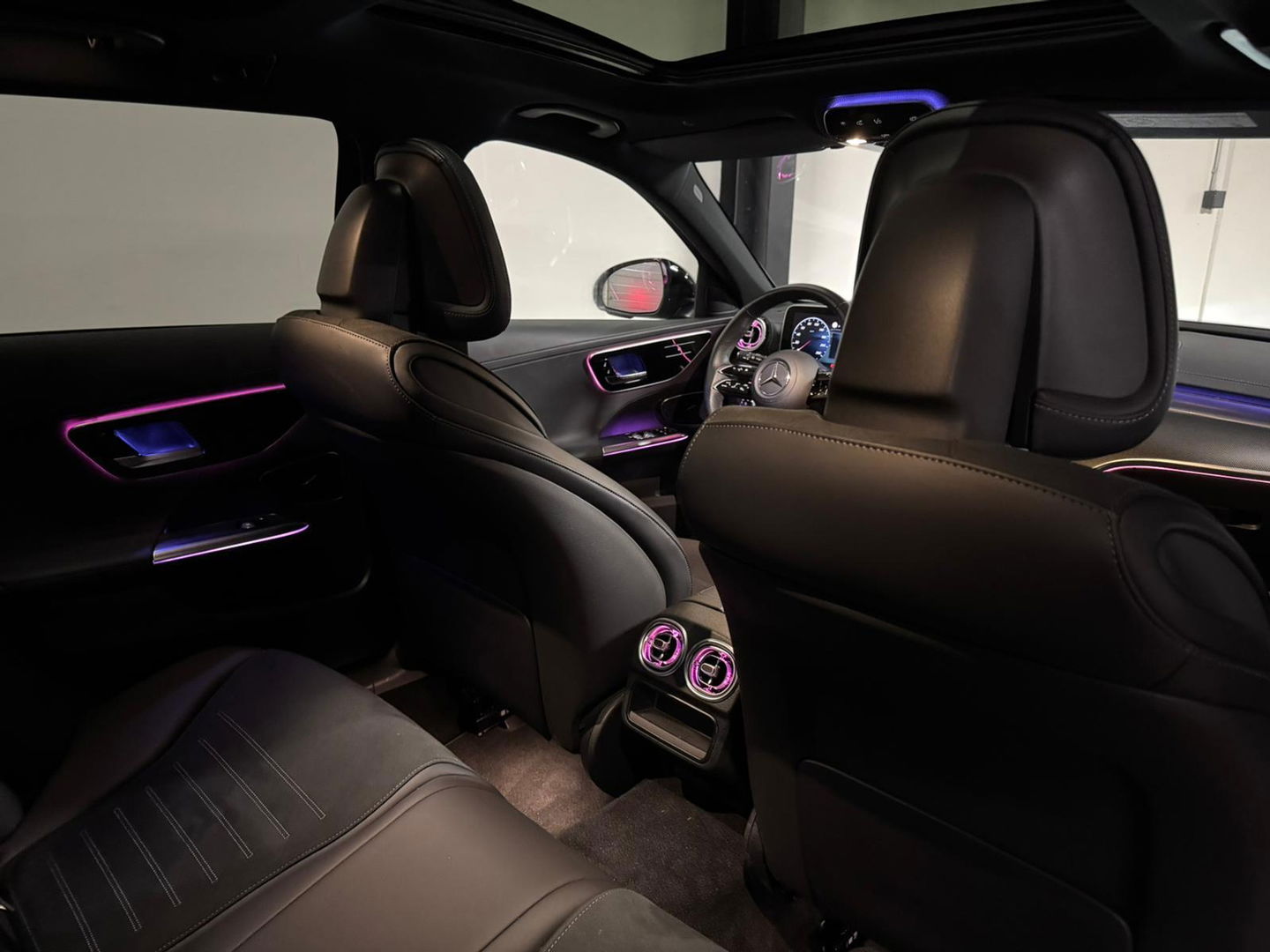 Mercedes-Benz C-Klasse 220 d 4MATIC AMG Mild Hybride PANO KEYLESS