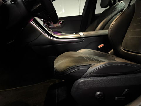 Mercedes-Benz C-Klasse 220 d 4MATIC AMG Mild Hybride PANO KEYLESS