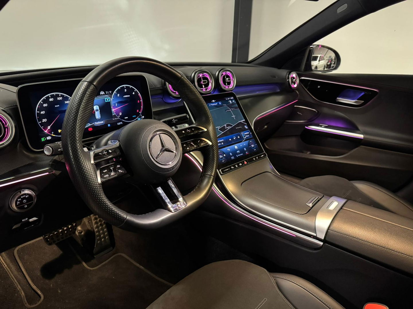 Mercedes-Benz C-Klasse 220 d 4MATIC AMG Mild Hybride PANO KEYLESS