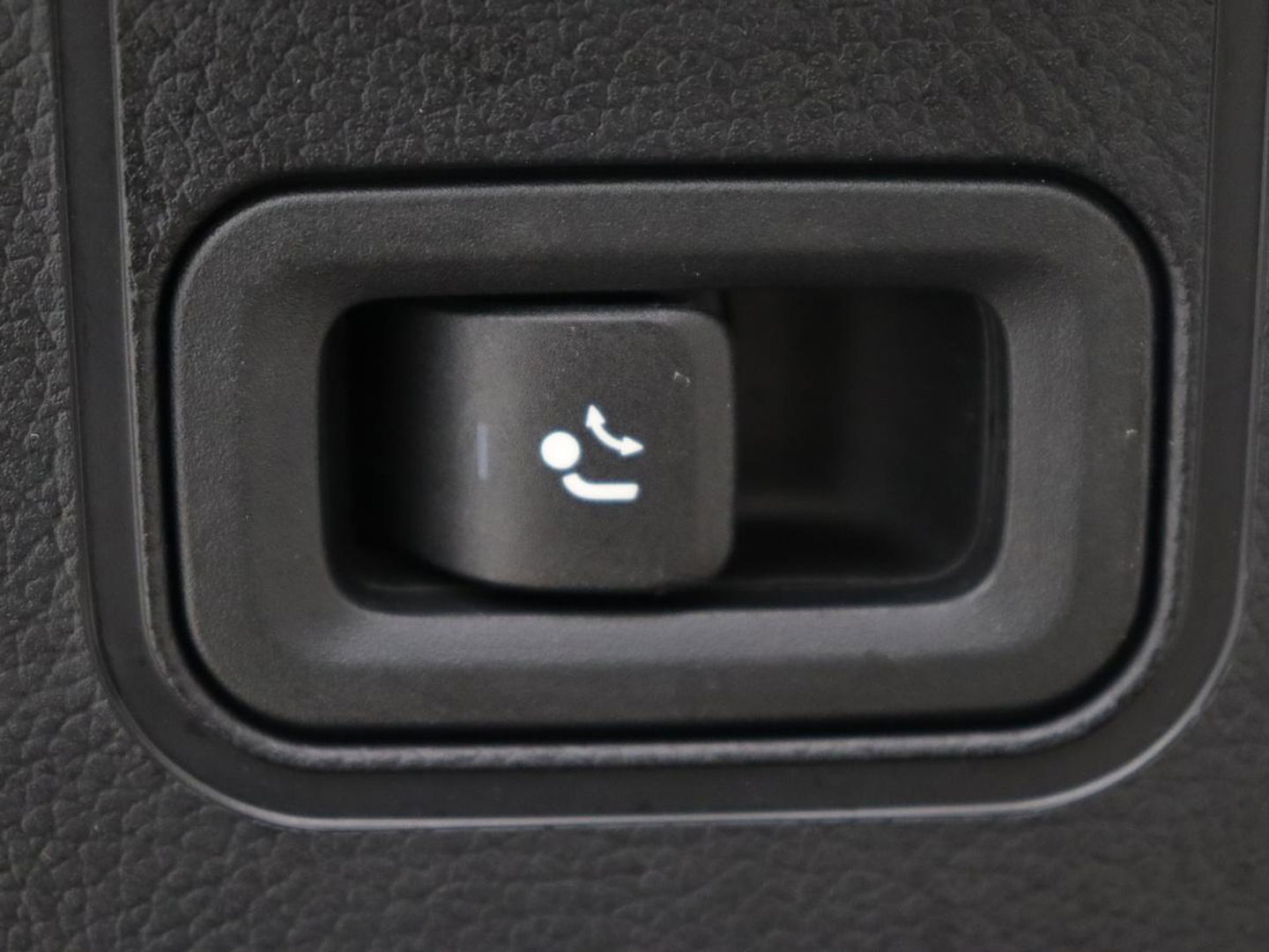 Mercedes-Benz CLA-Klasse 250e Luxury Line | Leder | Trekhaak | Carplay | Stoelverwarming | Widescreen | Camera | Stuurverwarming | Navigatie | Park Assist | Cruise control | PHEV | Plug In