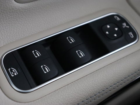 Mercedes-Benz CLA-Klasse 250e Luxury Line | Leder | Trekhaak | Carplay | Stoelverwarming | Widescreen | Camera | Stuurverwarming | Navigatie | Park Assist | Cruise control | PHEV | Plug In