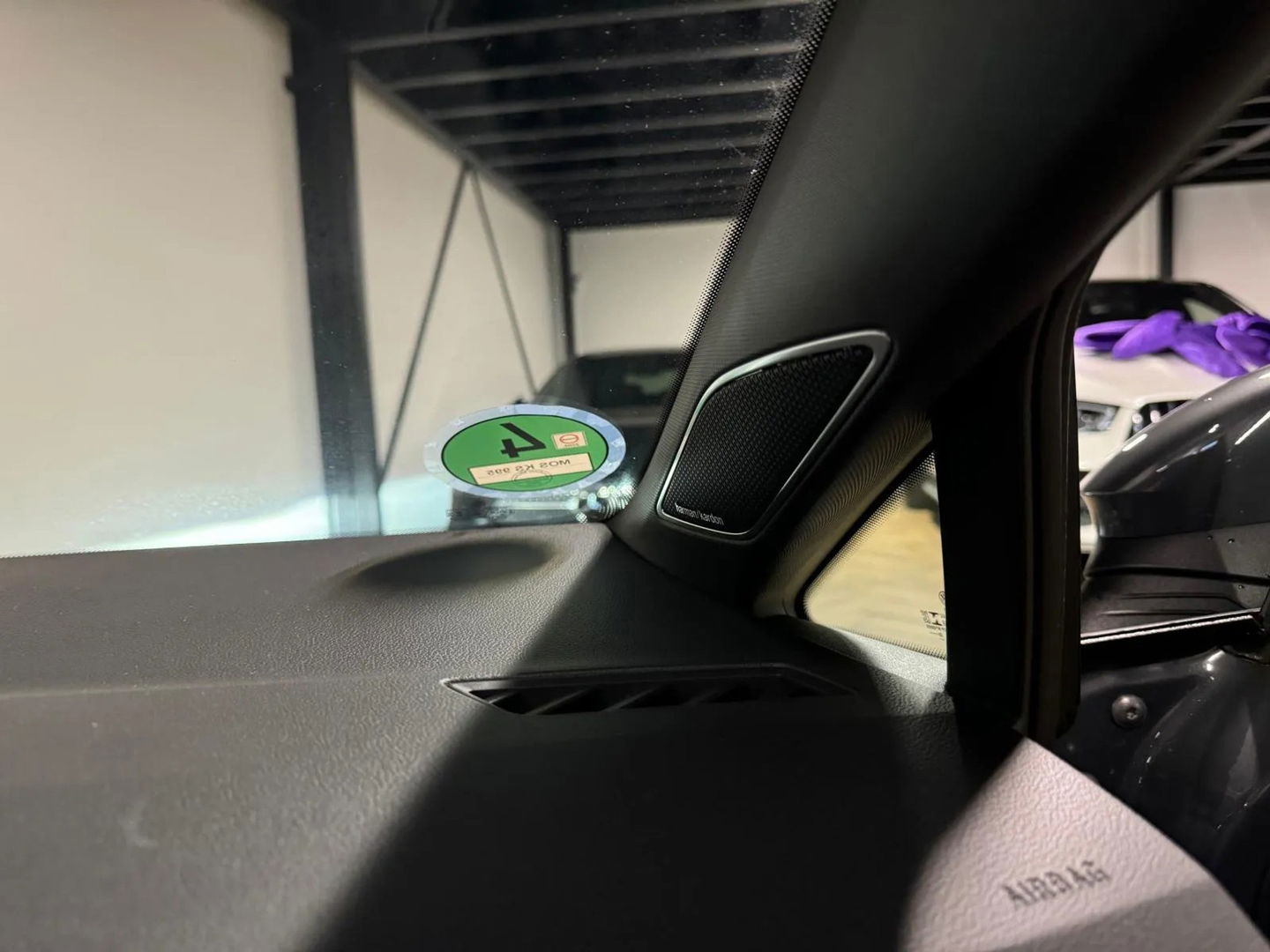 Volkswagen Golf 1.5 eTSI R-Line