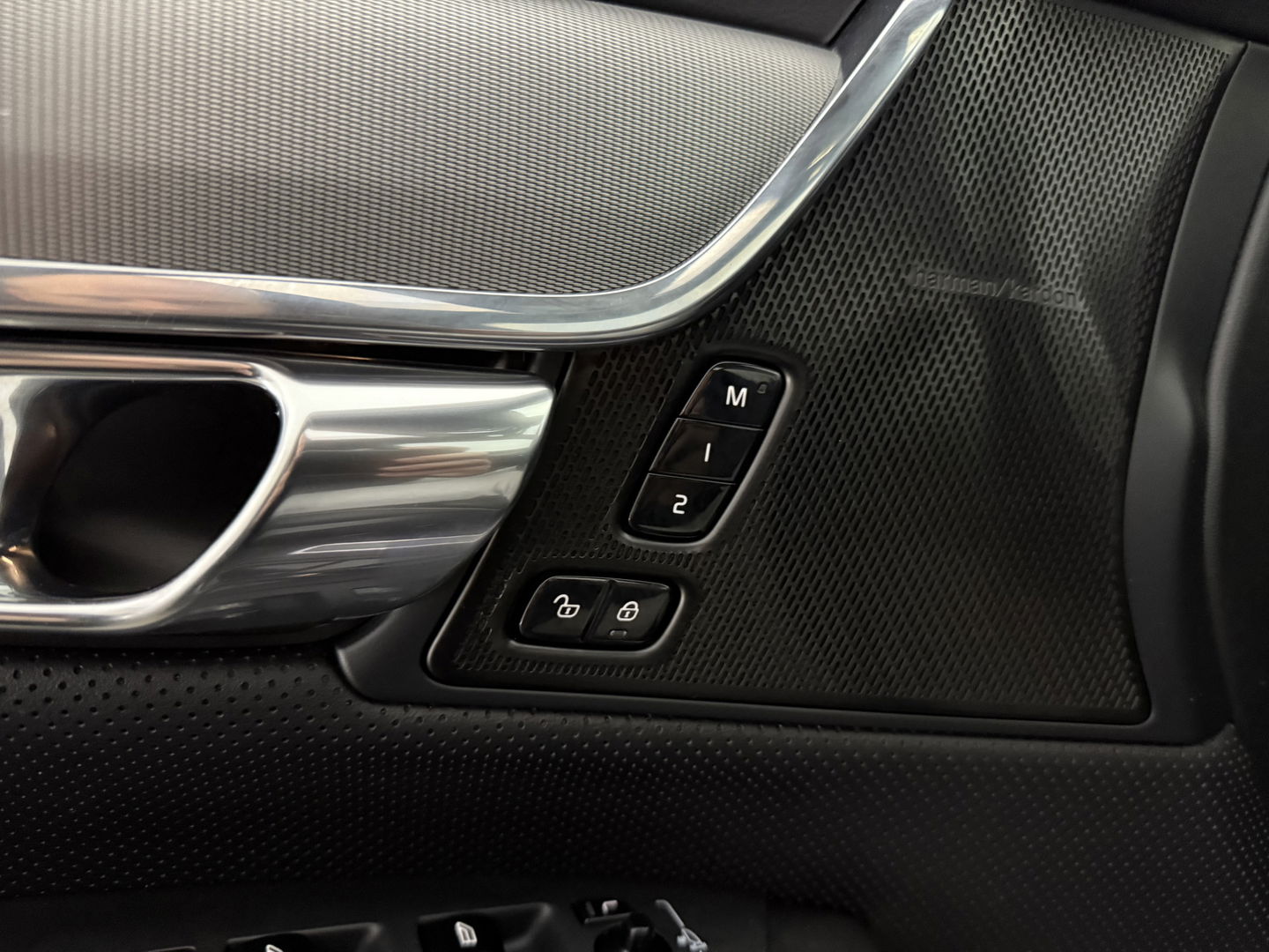 Volvo V90 2.0 T6 AWD 340PK R-Design | SOH 91% | Pano | H/K | Virtual | Trekh. | Memory | Stuur/Stoelverw. | Carplay | Camera | Keyless | NAP