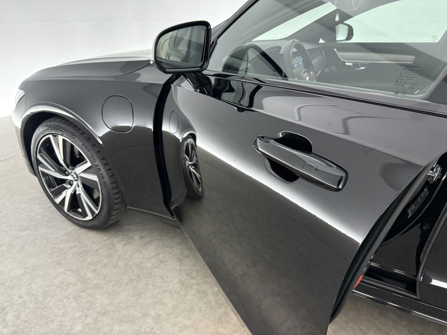 Volvo V90 2.0 T6 AWD 340PK R-Design | SOH 91% | Pano | H/K | Virtual | Trekh. | Memory | Stuur/Stoelverw. | Carplay | Camera | Keyless | NAP