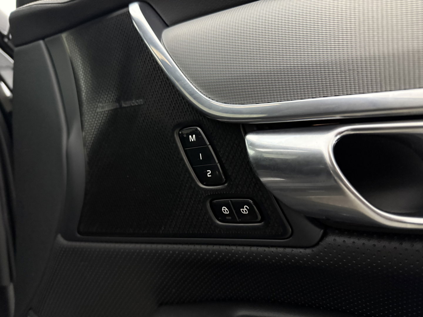 Volvo V90 2.0 T6 AWD 340PK R-Design | SOH 91% | Pano | H/K | Virtual | Trekh. | Memory | Stuur/Stoelverw. | Carplay | Camera | Keyless | NAP