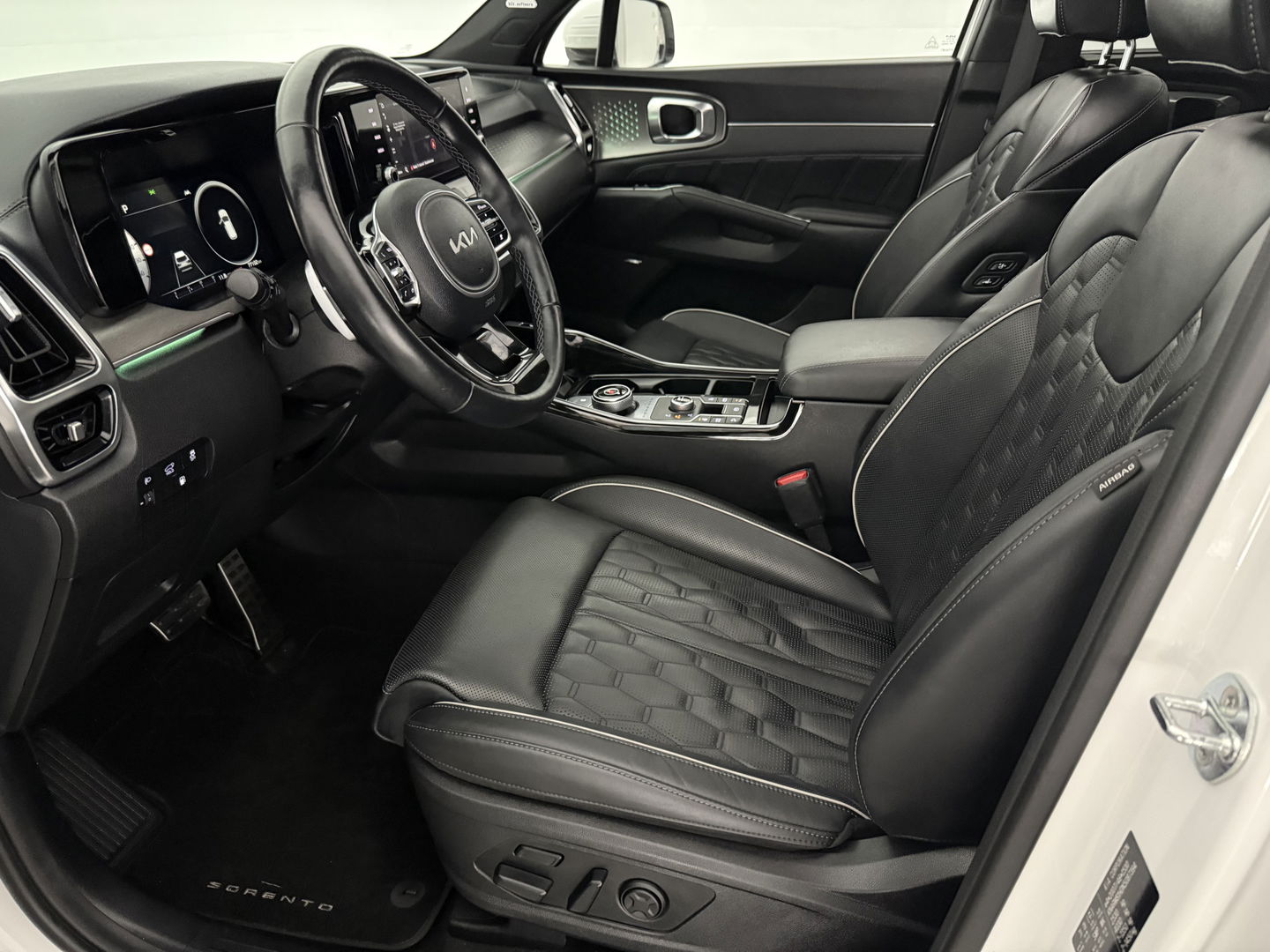 Kia Sorento 1.6 T-GDI PHEV 4WD ExecutiveLine | SOH 98% | Pano | Sfeer | Memory | HuD | Bose | Virtual | Trekh. | Adap. Cruise | Stoel/Stuur Verw. | Camera | Keyless | Carplay