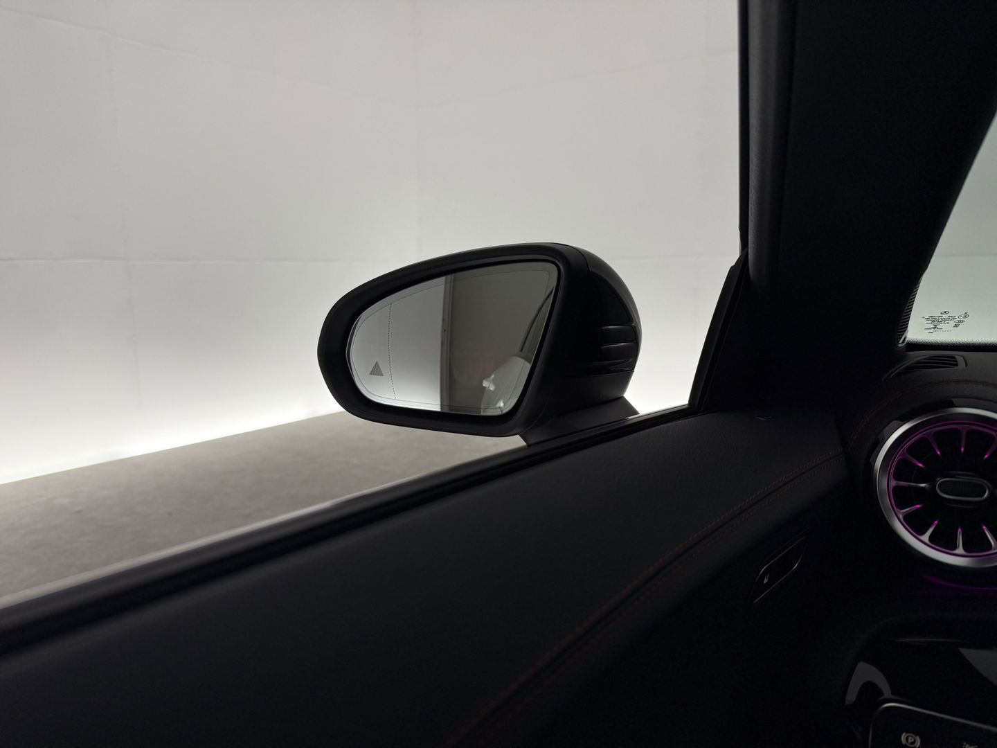 Mercedes-Benz CLA-Klasse Shooting brake 250 e AMG Night | SOH 97% | Pano | Sfeerverl. | Burmester | Virtual | Camera | Trekh. | Carplay | Adaptive Cruise