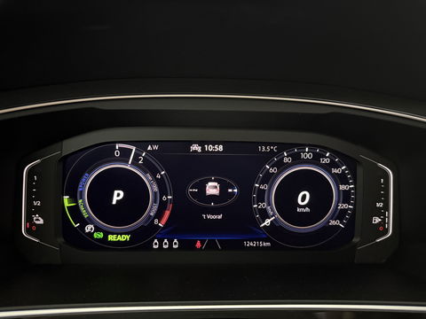 Volkswagen Tiguan 1.4 TSI eHybrid 245PK R-Line Black Style | SOH 86% | Pano | Virtual | Adap. Cruise | Sfeer | Carplay | Keyless | Stoelverw. | NAP