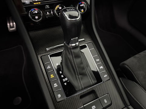 Škoda Superb Combi 1.4 TSI iV 218PK | SOH 90% | Pano | 360° | Virtual | Sfeerverl. | Memory | Canton | Camera | Carplay | Adap. Cruise