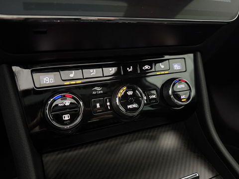 Škoda Superb Combi 1.4 TSI iV 218PK | SOH 90% | Pano | 360° | Virtual | Sfeerverl. | Memory | Canton | Camera | Carplay | Adap. Cruise