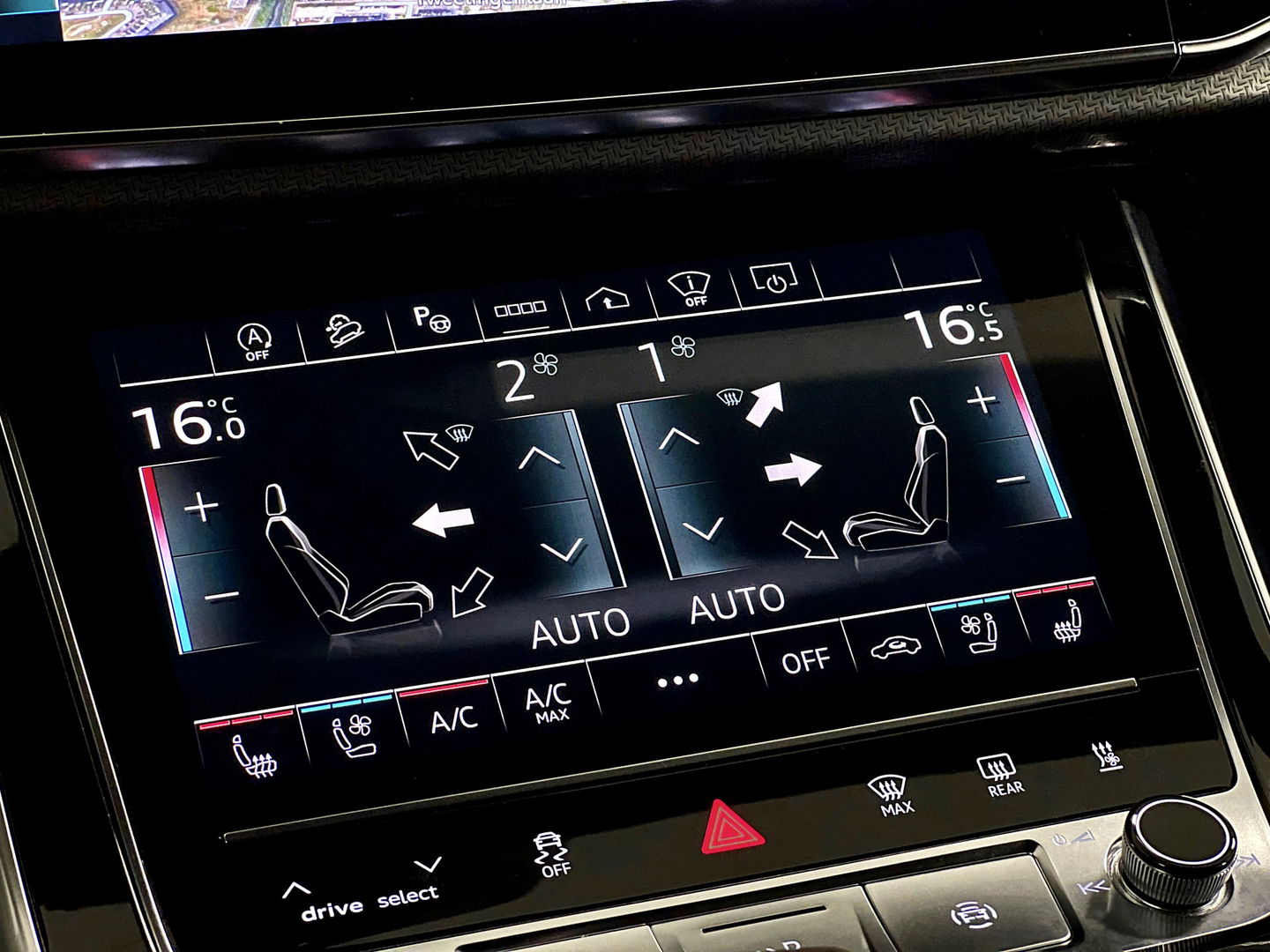 Audi RS Q8 4.0 TFSI RS Q8 quattro | Carbon Optiek Pakket | Dynamic Plus | Keramisch | 23'' lichtmetaal | Panoramadak | Massage | 600 Pk! | Head-up display | Trekhaak | Bang & Olufson |