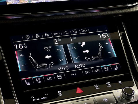 Audi RS Q8 4.0 TFSI RS Q8 quattro | Carbon Optiek Pakket | Dynamic Plus | Keramisch | 23'' lichtmetaal | Panoramadak | Massage | 600 Pk! | Head-up display | Trekhaak | Bang & Olufson |