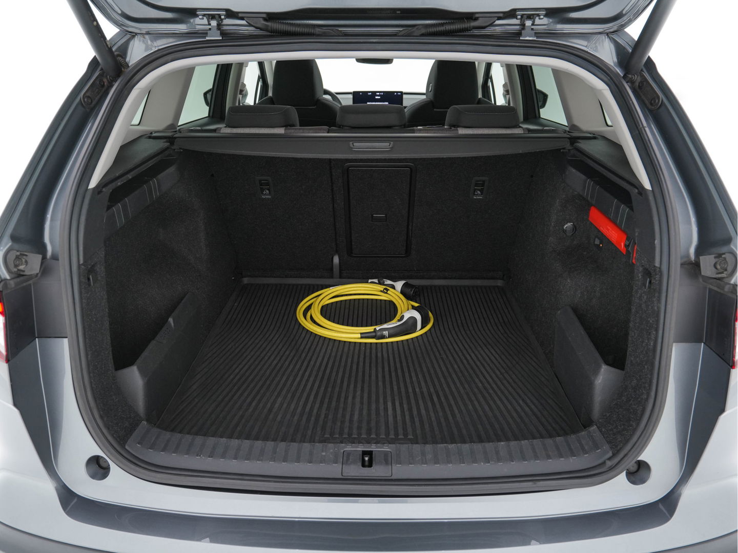 Škoda Enyaq iV 60 [ 3-Fase ] {SOH-87%} (INCL.BTW) *PANO | FULL-LED | DIGI-COCKPIT | CAMERA | KEYLESS | NAVI-FULLMAP | PRIVACY-GLASS | AMBIENT-LIGHT | ECC | PDC | CRUISE | 19''ALU | TOWBAR*