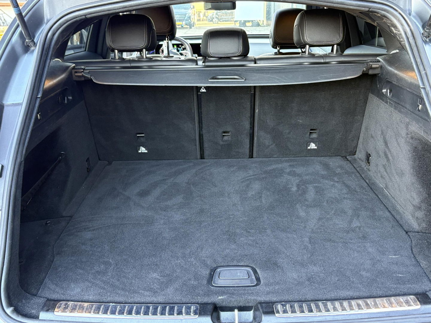 Mercedes-Benz EQC 400 4MATIC Business Solution AMG 80 kWh | HUD | Dikke uitvoering