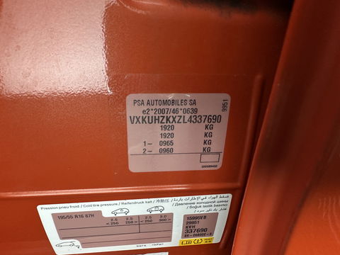 Opel CORSA-E Elegance 50 kWh [ 3-Fase ] {SOH-94%} (INCL-BTW) Aut. *FULL-LED | DIGI-COCKPIT | LEATHER-MICROFIBRE | NAVI-FULLMAP |  CAMERA | CARPLAY | ECC | KEYLESS | CRUISE | DAB | LANE-ASSIST | PDC | SPORT-SEATS | PRIVACY-GLASS | 16"ALU*