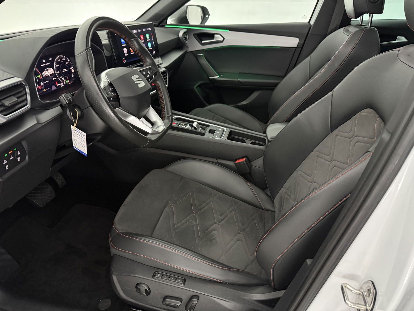 SEAT Leon 1.4 TSI eHybrid PHEV FR | SOH 93% | Pano | Sfeerverl. | Memory | Virtual | Camera | Carplay | Stoel/Stuurverw. | Keyless