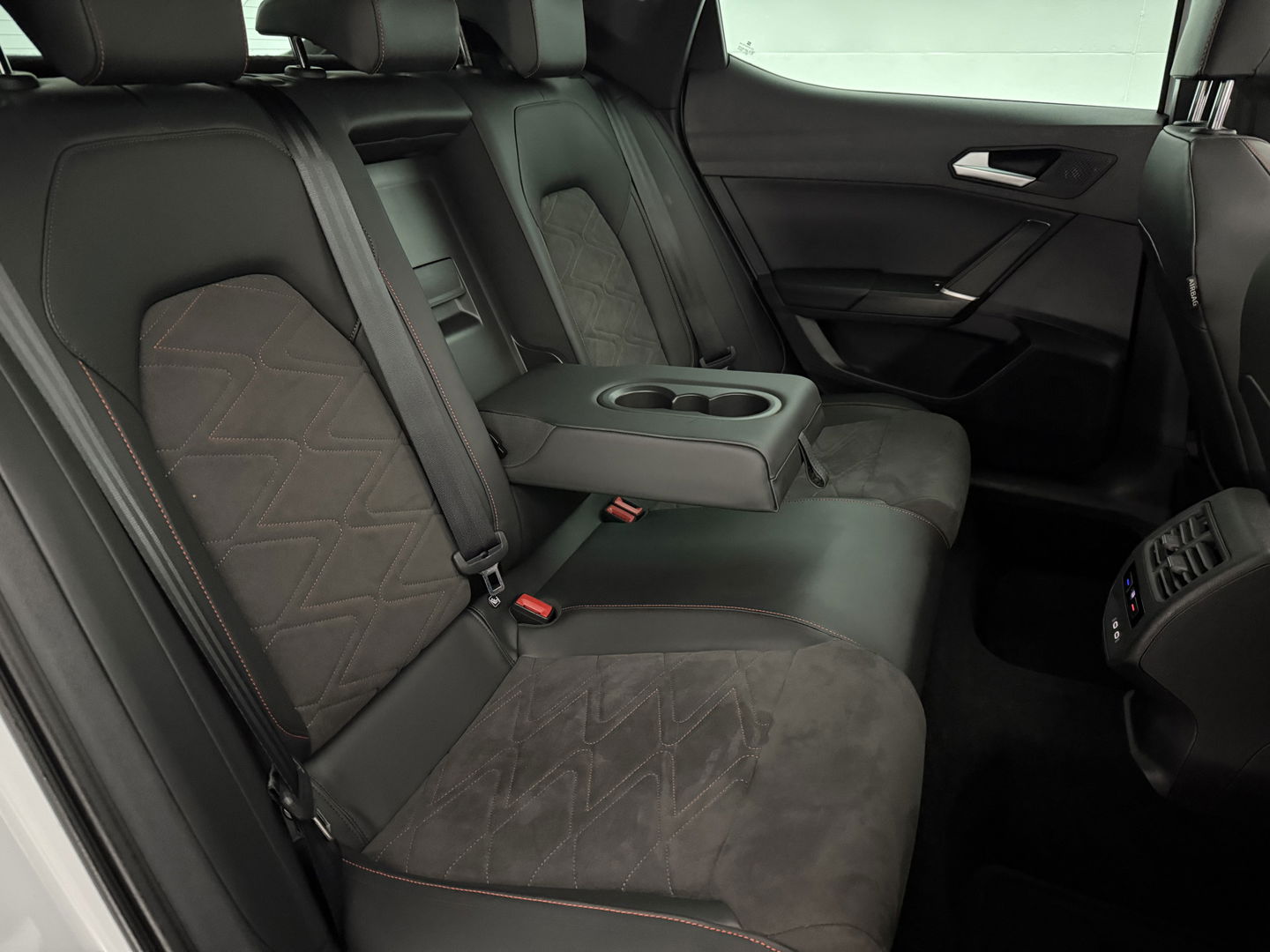 SEAT Leon 1.4 TSI eHybrid PHEV FR | SOH 93% | Pano | Sfeerverl. | Memory | Virtual | Camera | Carplay | Stoel/Stuurverw. | Keyless