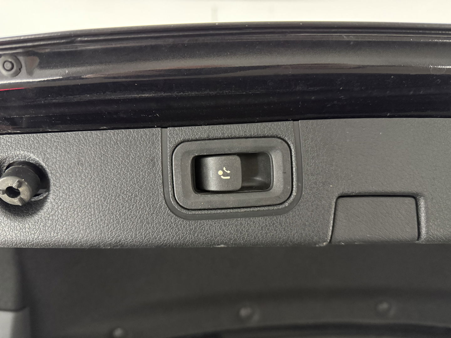 Mercedes-Benz A-Klasse 250 e AMG | SOH 93% | Pano | Sfeerverl. | Memory | Virtual | Camera | Keyless | Trekh. | Carplay