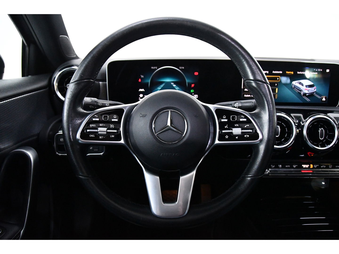 Mercedes-Benz A-Klasse 200 Business Solution, Pano, Applecarplay