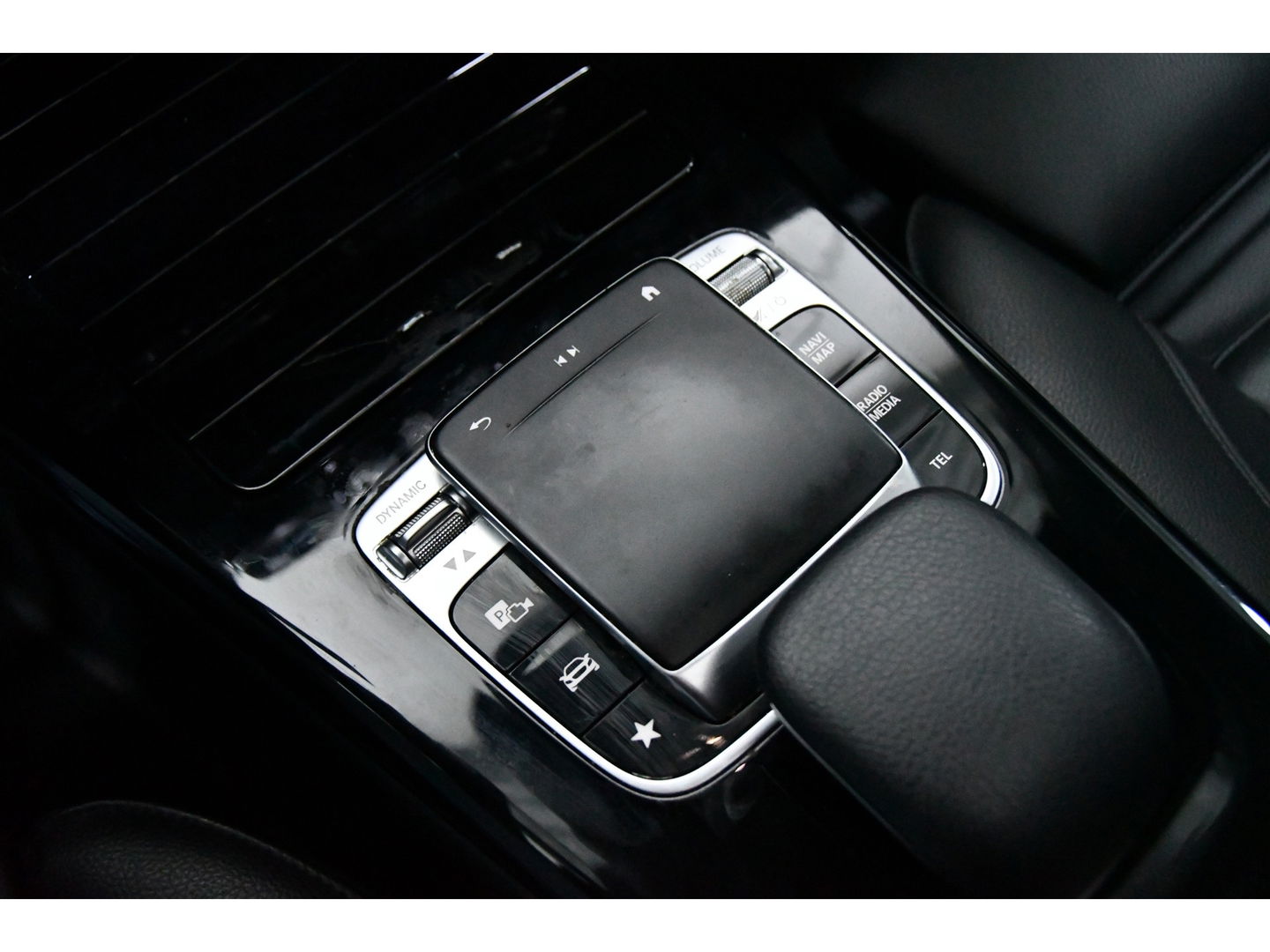 Mercedes-Benz A-Klasse 200 Business Solution, Pano, Applecarplay