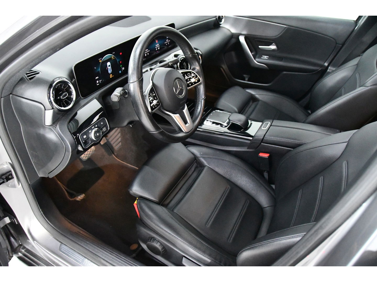 Mercedes-Benz A-Klasse 200 Business Solution, Pano, Applecarplay