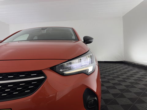 Opel CORSA-E Elegance 50 kWh [ 3-Fase ] {SOH-94%} (INCL-BTW) Aut. *FULL-LED | DIGI-COCKPIT | LEATHER-MICROFIBRE | NAVI-FULLMAP |  CAMERA | CARPLAY | ECC | KEYLESS | CRUISE | DAB | LANE-ASSIST | PDC | SPORT-SEATS | PRIVACY-GLASS | 16"ALU*