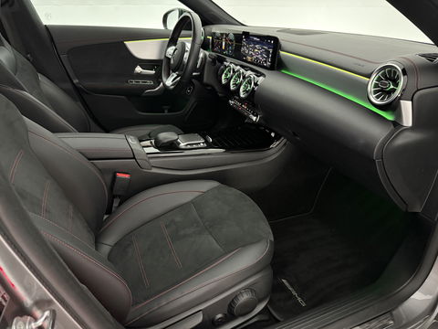Mercedes-Benz CLA-Klasse 250 e AMG 218PK Shooting Brake | SOH 93% | Pano | Sfeerverl. | Virtual | Camera | Multibeam | Navi | NAP